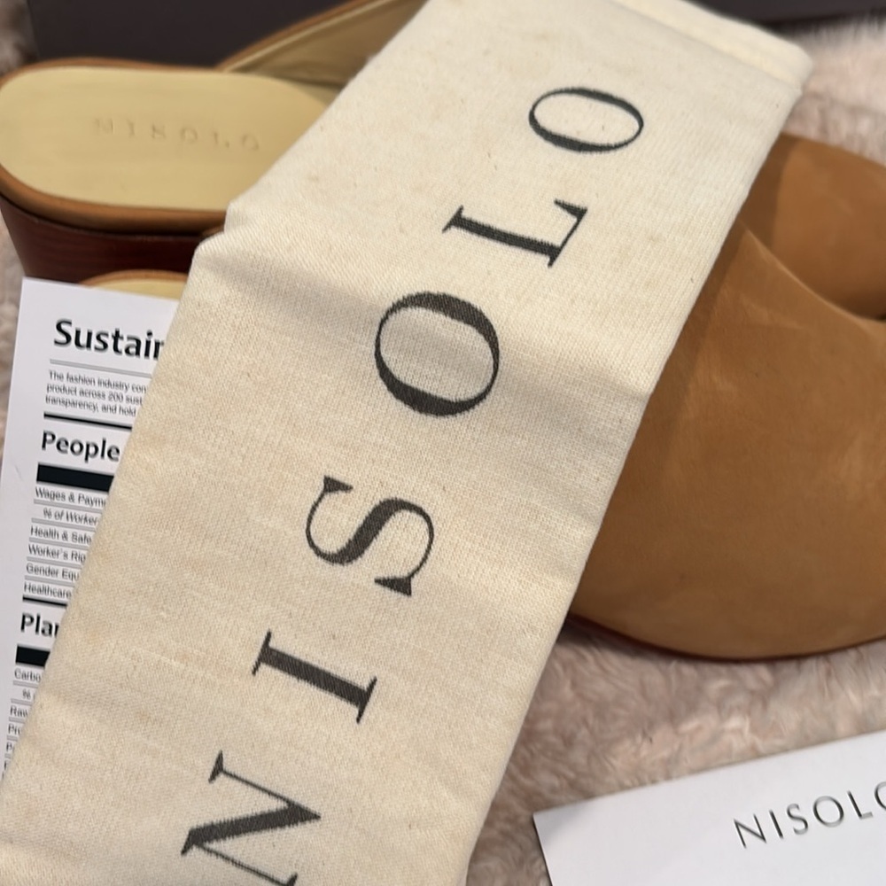 Nisolo All Day Heeled Leather brushed leather mule size 9, Sand with dust bag - Picture 9 of 16